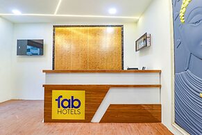 Fabhotel E City Inn