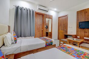 FabExpress Pravi Inn