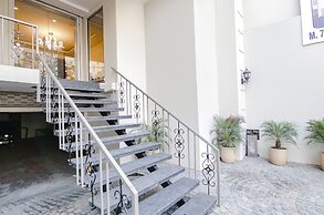 Fabhotel Prime K9 Grand