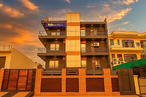 FabHotel F9 H Block Sector 51