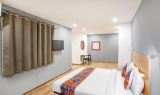 FabHotel Noida Grand