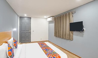 FabHotel Noida Grand