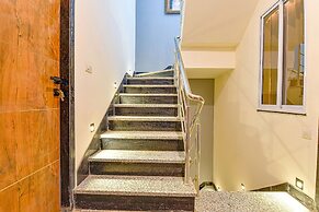 Fabhotel Infinity Blue