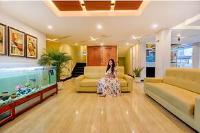 Fabhotel Abirami Grand Inn