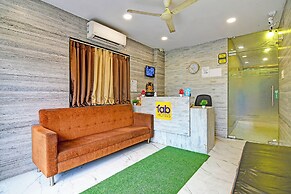 Fabhotel Dak Plaza