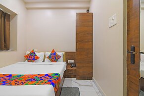 Fabhotel Dak Plaza