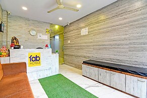 Fabhotel Dak Plaza