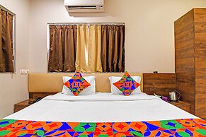 Fabhotel Dak Plaza