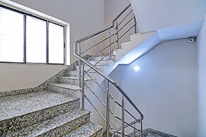 Fabhotel Dak Plaza