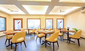 Fabhotel Phoenix Brookfield