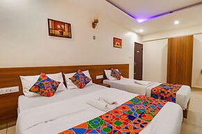 Fabhotel Green Park Residency