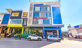 Fabhotel Cm Palace