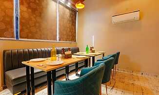 Fabhotel Pratham Inn