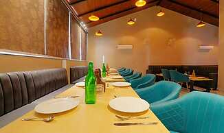 Fabhotel Pratham Inn