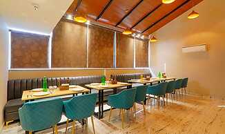 Fabhotel Pratham Inn