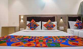 Fabhotel New Prince Palace