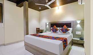 Fabhotel New Prince Palace