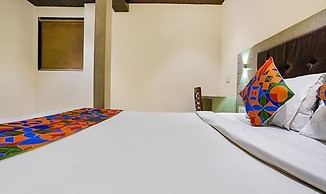 Fabhotel New Prince Palace