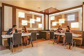Fabhotel Sam Inn