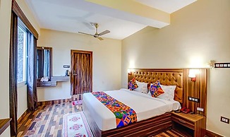 FabHotel Rikhila's Regency