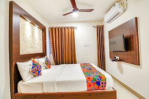 Fabexpress Sri Sai Suites