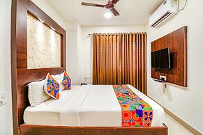 Fabexpress Sri Sai Suites
