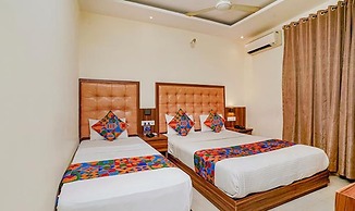 Fabexpress Emerald Inn