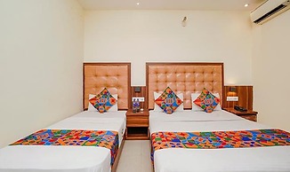 Fabexpress Emerald Inn