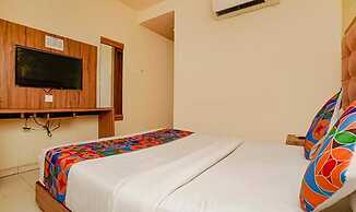 Fabexpress Emerald Inn