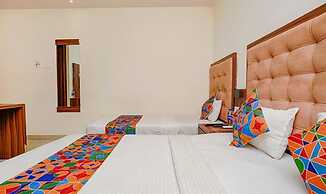 Fabexpress Emerald Inn