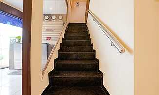 Fabexpress Emerald Inn