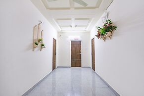 Fabhotel Golden Hitech