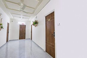 Fabhotel Golden Hitech