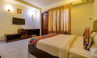 Fabhotel Imperial Inn