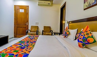 Fabhotel Imperial Inn