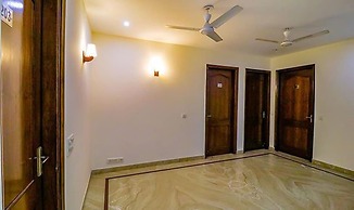 Fabhotel Imperial Inn