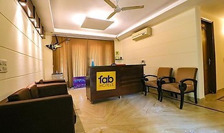 Fabhotel Imperial Inn