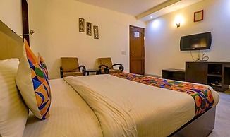 Fabhotel Imperial Inn