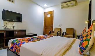 Fabhotel Imperial Inn