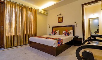 Fabhotel Imperial Inn