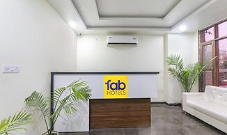 FabHotel The Gahmar Inn