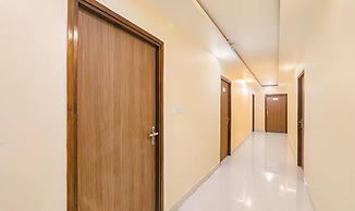 FabHotel The Gahmar Inn