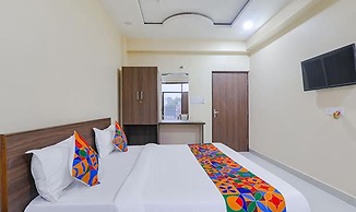 FabHotel The Gahmar Inn