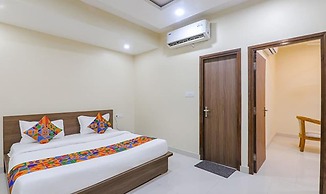 FabHotel The Gahmar Inn