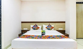 Fabhotel Meera Palace