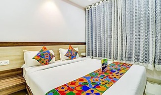 Fabhotel Meera Palace