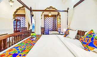 Fabhotel Shree Villas