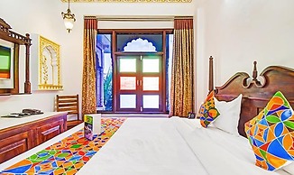 Fabhotel Shree Villas