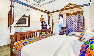 Fabhotel Shree Villas