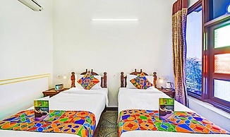Fabhotel Shree Villas